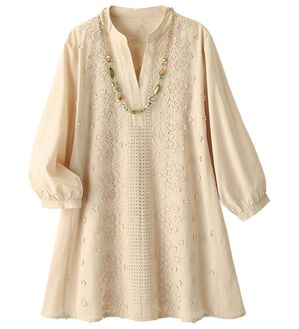 ルフラン（ルフラン）の「綿１００％花刺しゅうブラウス（ブラウス）」｜ベージュ