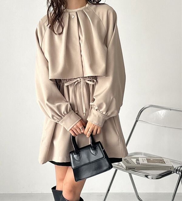 GeeRA（ジーラ）の「ケープデザインミドル丈マンパー（ブルゾン）」｜詳細画像