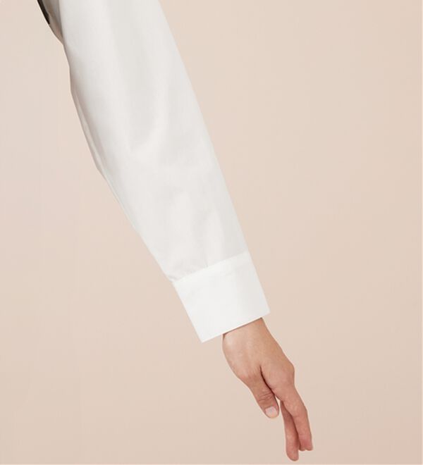 BELLUNA（ベルーナ）の「ニットビスチェ&times;シャツアンサンブル（アンサンブル）」｜詳細画像