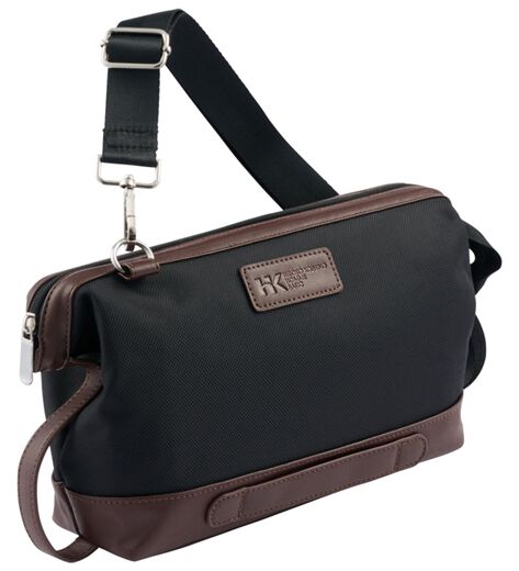 ヒロコ コシノ オム ショルダーバッグ 薄マチタイプ ダークブラウン | [ヒロコ コシノ オム] ショルダーバッグ 横型タイプ ブラック | ショルダーバッグ