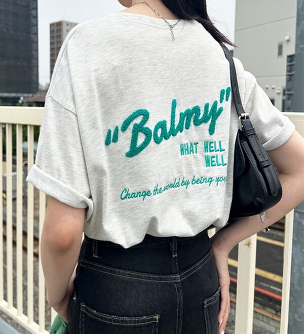 GeeRA（ジーラ）の「サガラ刺繍バックロゴＴシャツ（Tシャツ）」｜オートミール
