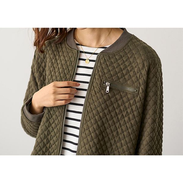 BELLUNA（ベルーナ）の「やわらかキルトショートブルゾン（ブルゾン）」｜詳細画像