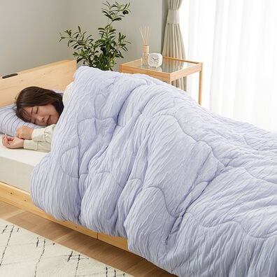 iellio（イエリオ）の「ふんわりとろける布団カバーにもなる肌掛布団（肌掛布団・タオルケット）」