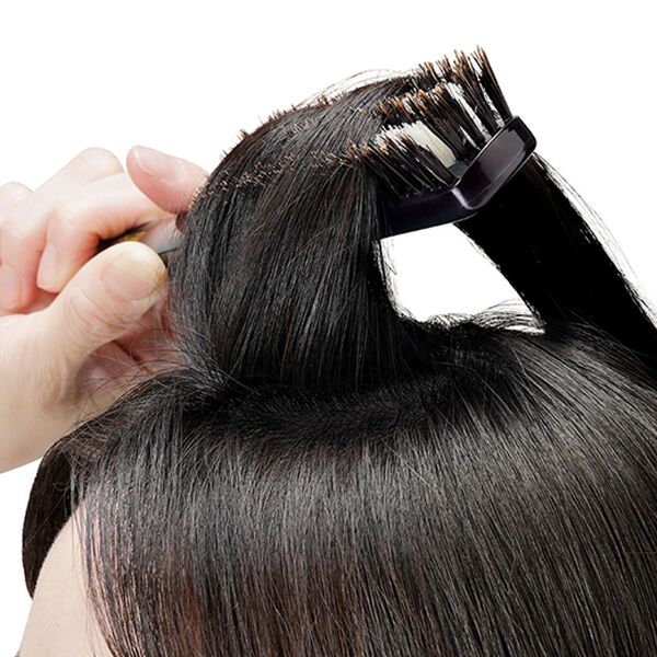 「艶シルクのヘアブラシ（コスメ・メイク小物）」｜詳細画像