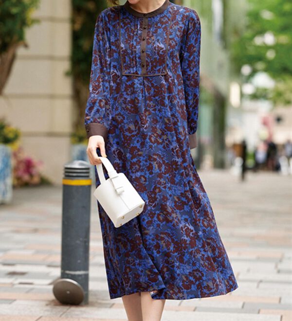 BELLUNA（ベルーナ）の「ビンテージ柄ピンタック使いワンピース（その他ワンピース）」｜詳細画像