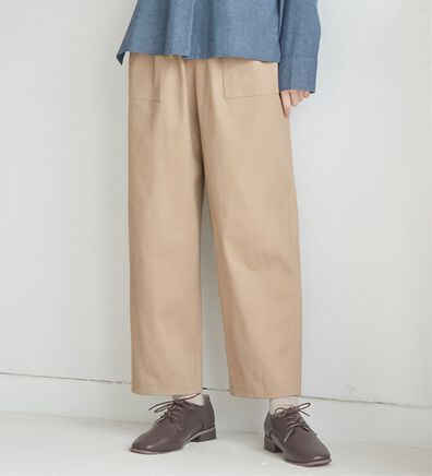 Viola e Viola（ヴィオラ エ ヴィオラ）の「ストレッチ綿混バルーンテーパードパンツ（フルレングスパンツ）」