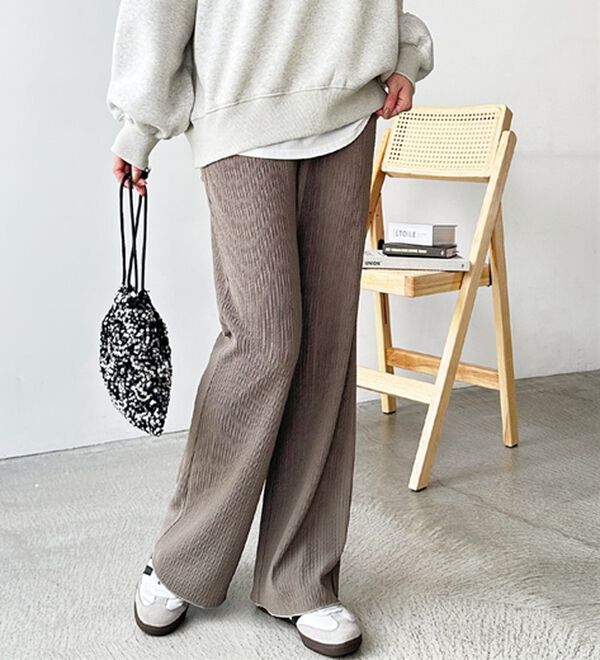 GeeRA（ジーラ）の「セルフカット美脚魅せセミフレアパンツ（フルレングスパンツ）」｜詳細画像