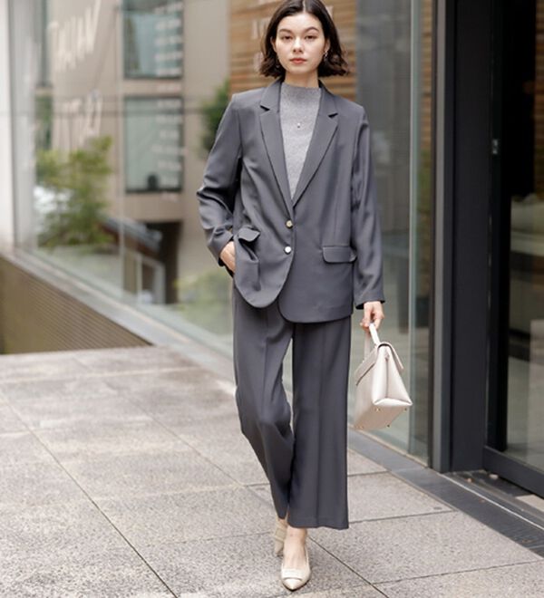 GeeRA（ジーラ）の「【２点セット】２ボタンボックスジャケットセットアップ（パンツスーツ）」｜詳細画像