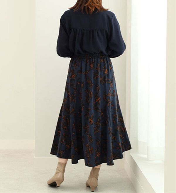 BELLUNA（ベルーナ）の「ビンテージ調くるみボタン使いチュニック（チュニック）」｜詳細画像