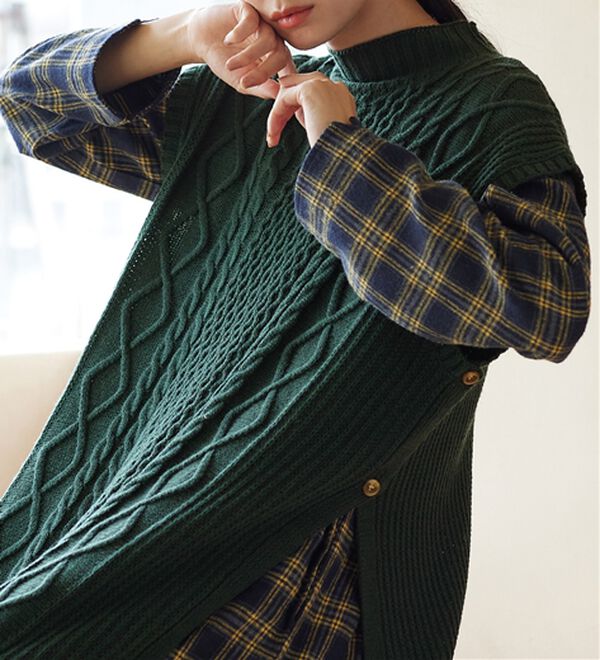 Viola e Viola（ヴィオラ エ ヴィオラ）の「ロングニットベスト（ベスト）」｜詳細画像