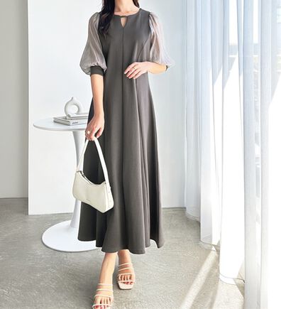 GeeRA（ジーラ）の「袖楊柳シアー美ラインワンピース（カットソーワンピース）」