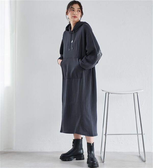 RANAN（ラナン）の「＜ａｄｉｄａｓ＞スウェットワンピース（その他ワンピース）」｜詳細画像