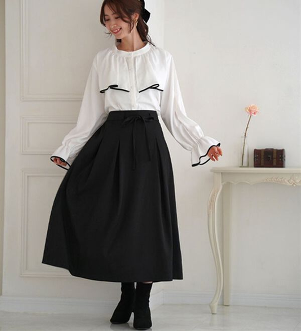 「【Ｌ～６Ｌ】【ＭａｒｉｌｙｎＳｗｅｅｔ】体型別フェミニン パイピングフリルブラウス（ブラウス）」｜詳細画像