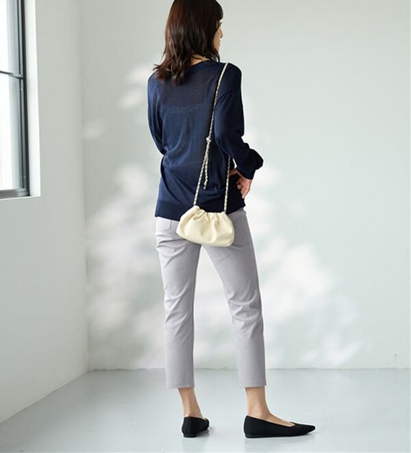 BELLUNA（ベルーナ）の「【再入荷】美ストレッチ素材アンクル丈レギンスパンツ（クロップドパンツ）」｜詳細画像