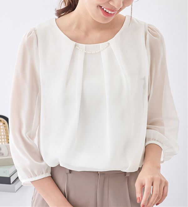 alotta（アロッタ）の「【５つの機能付】ひんやり！アクセ付シフォンタックブラウス（ブラウス）」｜詳細画像