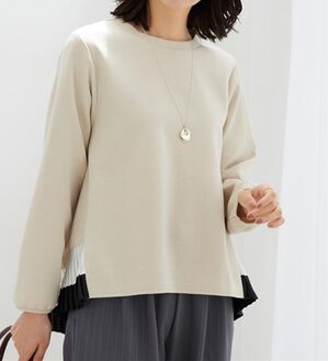 BELLUNA（ベルーナ）の「裾配色プリーツデザインプルオーバー（カットソー）」｜ベージュ