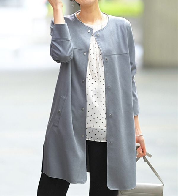 BELLUNA（ベルーナ）の「スエード調ノーカラーロング丈ジャケット（ノーカラージャケット）」｜詳細画像