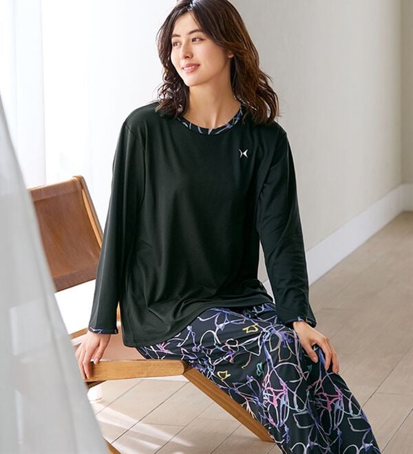 LAVIENNE（ラヴィエンヌ）の「＜ＨＡＮＡＥ　ＭＯＲＩ＞華やかトラベルパジャマ（パジャマ・ルームウェア）」｜詳細画像