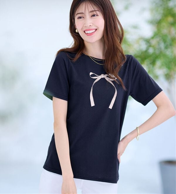 alotta（アロッタ）の「大人かわいいプリント綿混Ｔシャツ（Tシャツ）」｜詳細画像