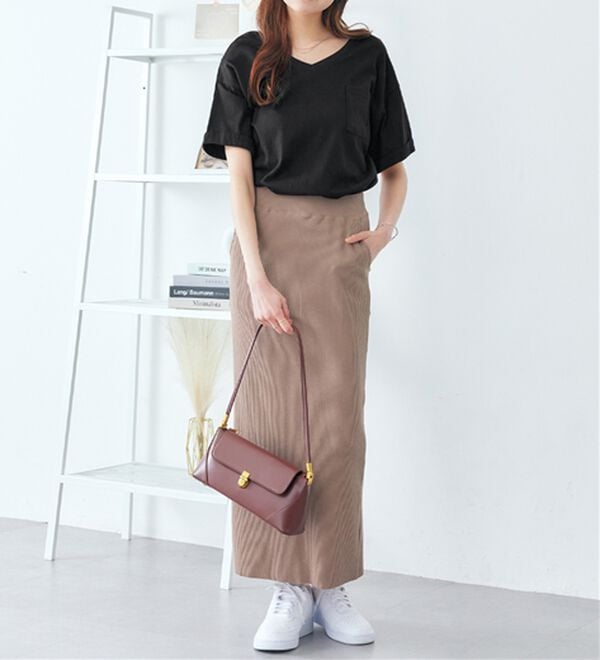 Viola e Viola（ヴィオラ エ ヴィオラ）の「綿１００％ポケット付ゆるＴシャツ（Tシャツ）」｜詳細画像