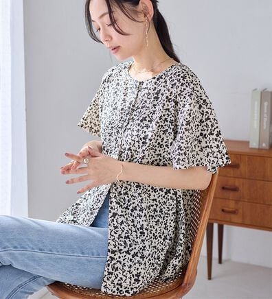 Viola e Viola（ヴィオラ エ ヴィオラ）の「さらさらＥＡＳＹ　Ａラインチュニックブラウス（チュニック）」