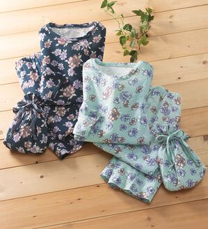 「【２着組】綿１００％花柄トラベルパジャマ（パジャマ・ルームウェア）」｜2着組