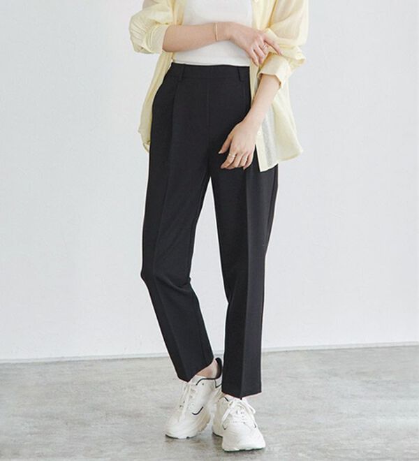 Pierrot（ピエロ）の「【選べる丈】高見えゆるテーパードパンツ（フルレングスパンツ）」｜ブラック