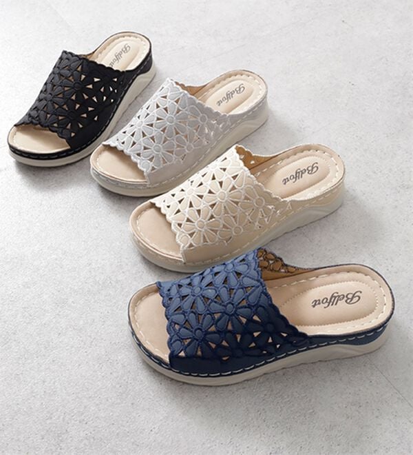 BELLUNA（ベルーナ）の「幅広フラワーレースミュール（サンダル・ミュール）」｜詳細画像