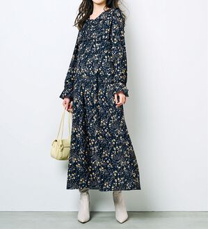 RANAN（ラナン）の「衿ディテールロングワンピース（ロングワンピース）」｜ネイビー小花柄