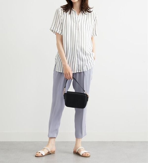 BELLUNA（ベルーナ）の「エアリーツイル裾タックシャツチュニック（チュニック）」｜詳細画像