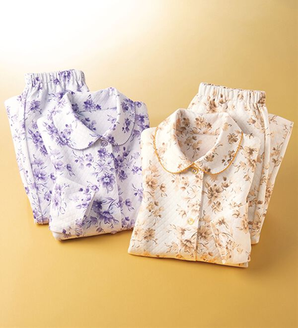 「【２着組】お花が可愛いくつろぎキルトパジャマ（パジャマ・ルームウェア）」｜2着組