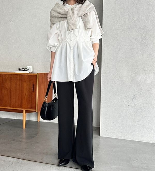 GeeRA（ジーラ）の「美脚見えカーブフレアパンツ（フルレングスパンツ）」｜詳細画像