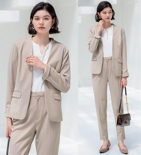 極美品　BEIGE ベイジ　ノーカラージャケット　パンツスーツ セットアップ BEIGE ベイジ ウォッシャブル パンツスーツ サイズ2 セットアップ