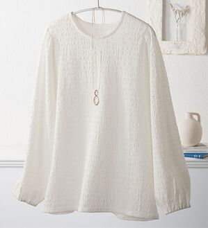 BELLUNA（ベルーナ）の「ふくれジャカードパフブラウス（ブラウス）」｜オフ白