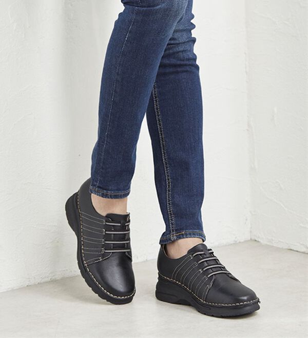 ルフラン（ルフラン）の「ｔｏ　ｂｅ　ｃｏｎｔｉｎｕｅｄ　４Ｅ山羊革ステッチデザイン甲ゴムシューズ（スニーカー）」｜詳細画像