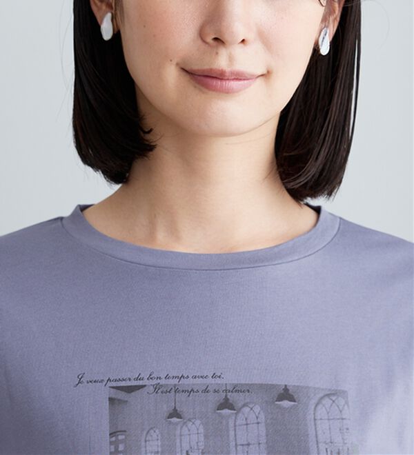 BELLUNA（ベルーナ）の「【着回しのミカタ！】綿100％大人顔サマ見えプリントロンT（カットソー）」｜詳細画像