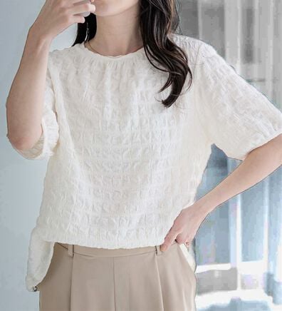 BELLUNA（ベルーナ）の「ポコポコ素材裾ドロストプルオーバー（カットソー）」