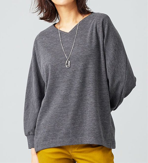 BELLUNA（ベルーナ）の「【2点セット】ネックレス付ジャカード素材プルオーバー（カットソー）」｜詳細画像