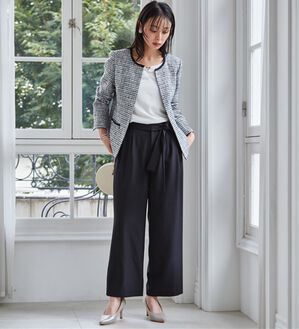 RANAN（ラナン）の「【４点セット】入学式卒業式に！選べるボトムスーツセット（パンツスーツ）」｜ﾓﾉﾄｰﾝ(ﾎﾜｲﾄﾌﾞﾗｳｽ／ﾜｲﾄﾞ)