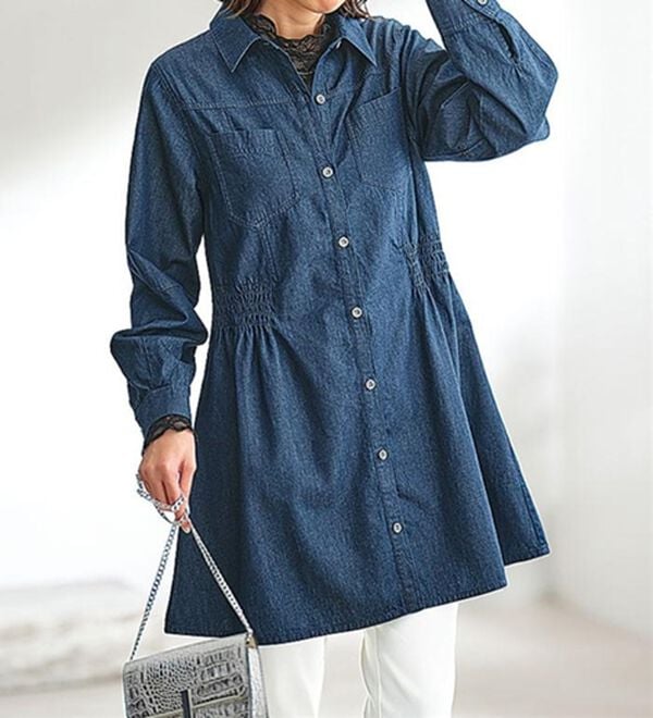 BELLUNA（ベルーナ）の「シャーリング使いデニムシャツチュニック（チュニック）」｜インディゴ