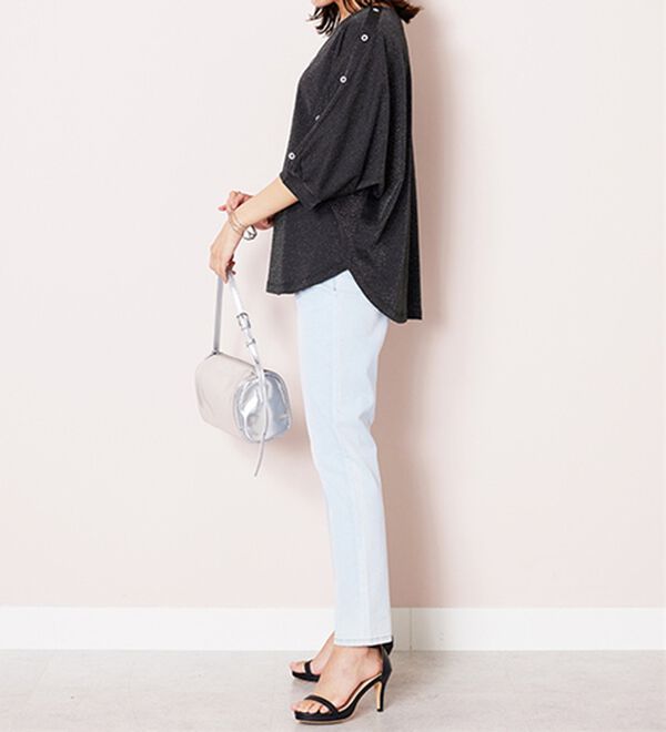 BELLUNA（ベルーナ）の「ラメ調肩ボタンデザインプルオーバー（カットソー）」｜詳細画像