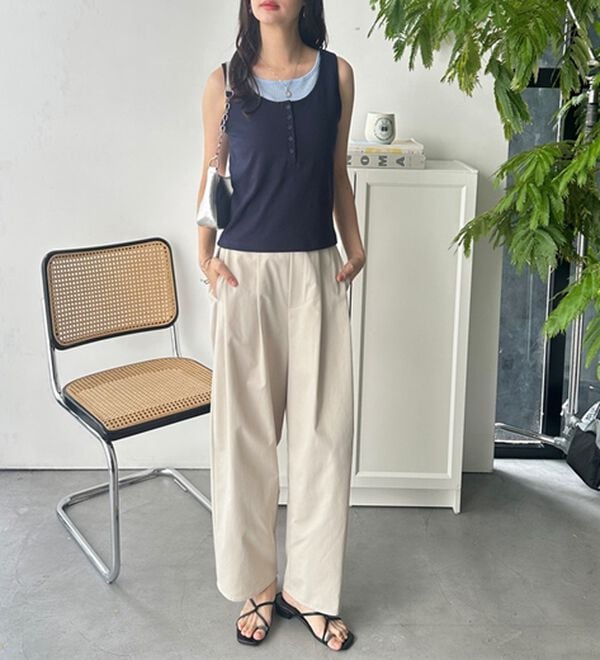 GeeRA（ジーラ）の「ヘンリーネックレイヤード風タンクトップ（タンクトップ・キャミソール）」｜詳細画像