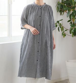 A HAPPY MARILYN（アハッピーマリリン）の「【Ｌ～６Ｌ】【風通るプレミアム】綿・楊柳、五分袖ギャザーたっぷりワンピース。（ロングワンピース）」｜ギンガム