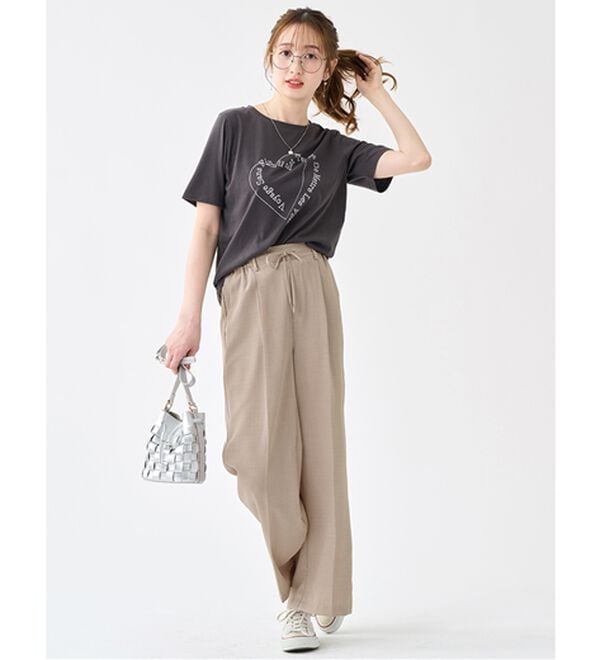 alotta（アロッタ）の「大人かわいいプリント綿混Ｔシャツ（Tシャツ）」｜詳細画像