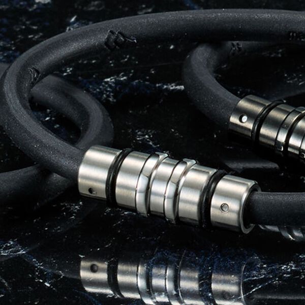 「＜コラントッテ＞ＣＲＥＳＴ　ブレスレット（その他美容・健康機器）」｜プレミアムシルバー