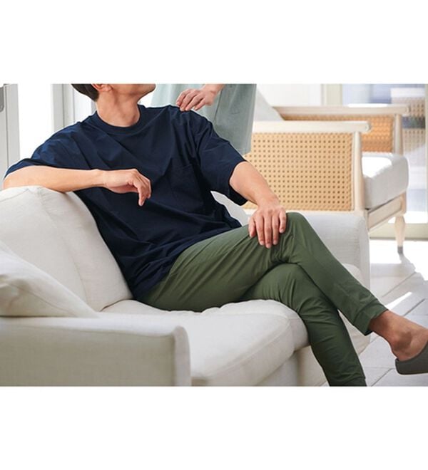 「部屋着に見せない！大人のきれいめＴシャツ・パンツ（メンズＴシャツ）」｜詳細画像