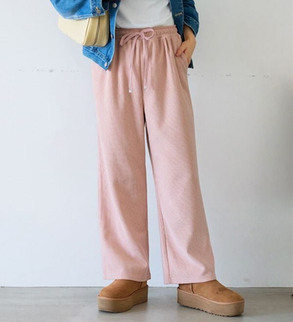 BELLUNA（ベルーナ）の「なめらかコーデュロイワイドパンツ（ワイドパンツ・ガウチョ）」｜詳細画像