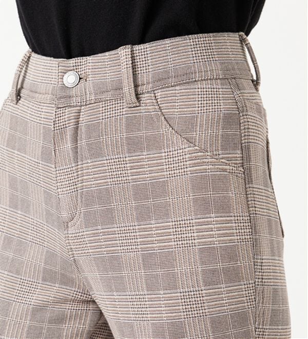 BELLUNA（ベルーナ）の「【あったか仕様♪】すっきり見え！裏ファーパンツ（フルレングスパンツ）」｜詳細画像