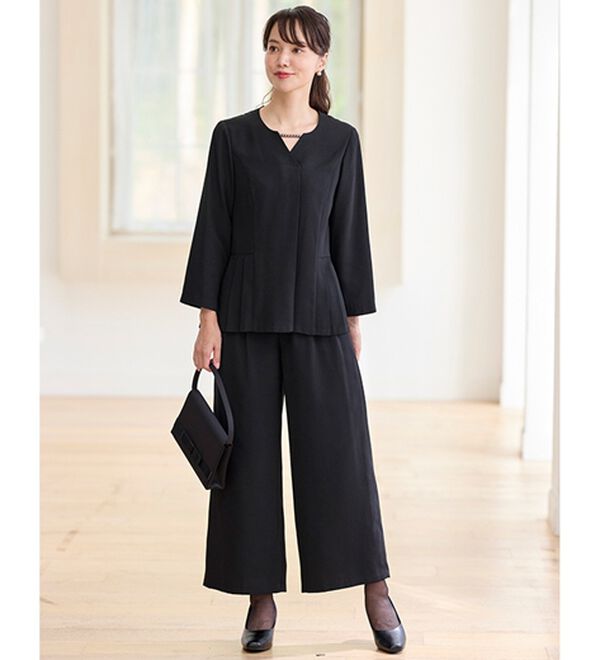 BELLUNA（ベルーナ）の「パール付ブラウスワイドパンツセットアップ（ブラックフォーマル（喪服・礼服））」｜詳細画像