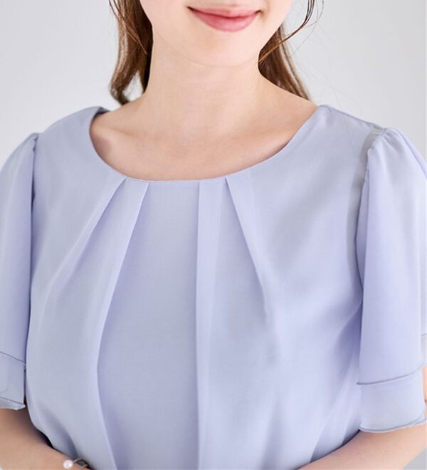 alotta（アロッタ）の「【５つの機能付】ひんやり！インナー付きフリル袖シフォンタックブラウス（ブラウス）」｜詳細画像